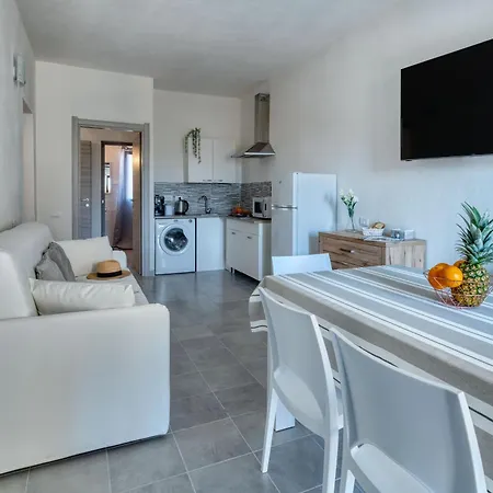 Apartmán Izzhome Cozy Sunflowers 2 Pula